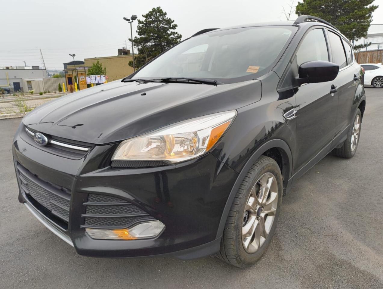 Used 2015 Ford Escape SE 4dr 4x4 Automatic for sale in Mississauga, ON