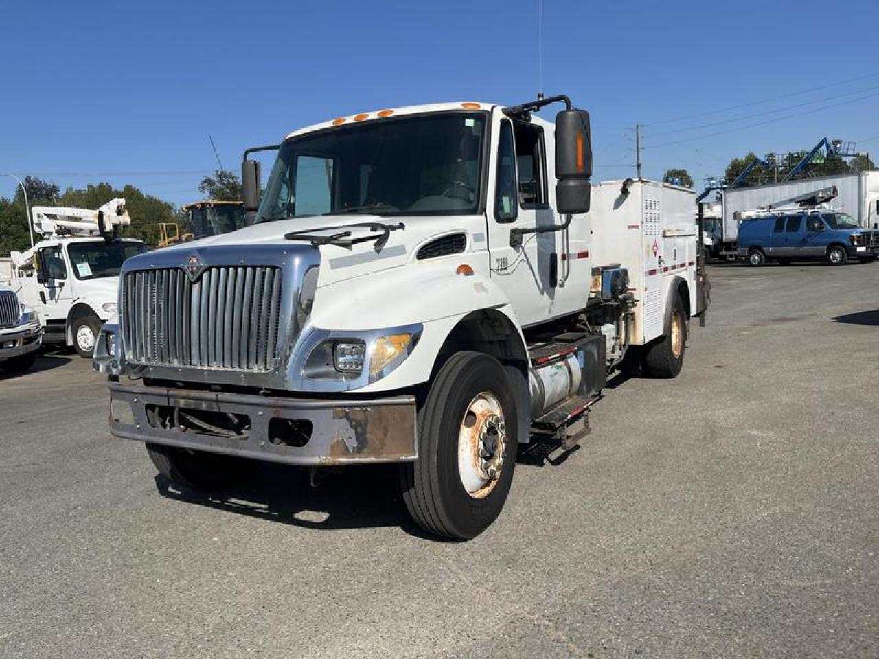 Used 2007 International 7300 Welder Truck Diesel With Air Brakes Power Tailgate for sale in Burnaby, BC