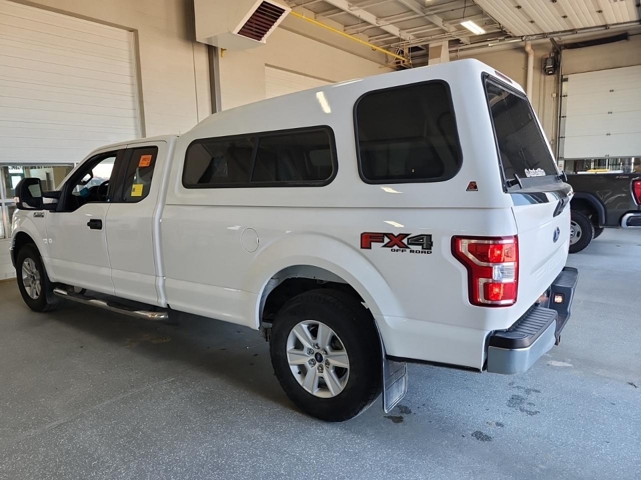 2018 Ford F-150 XLT Photo3