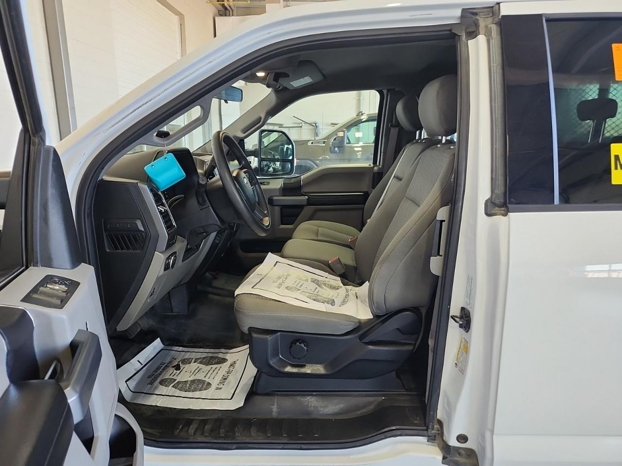 2018 Ford F-150 XLT Photo5
