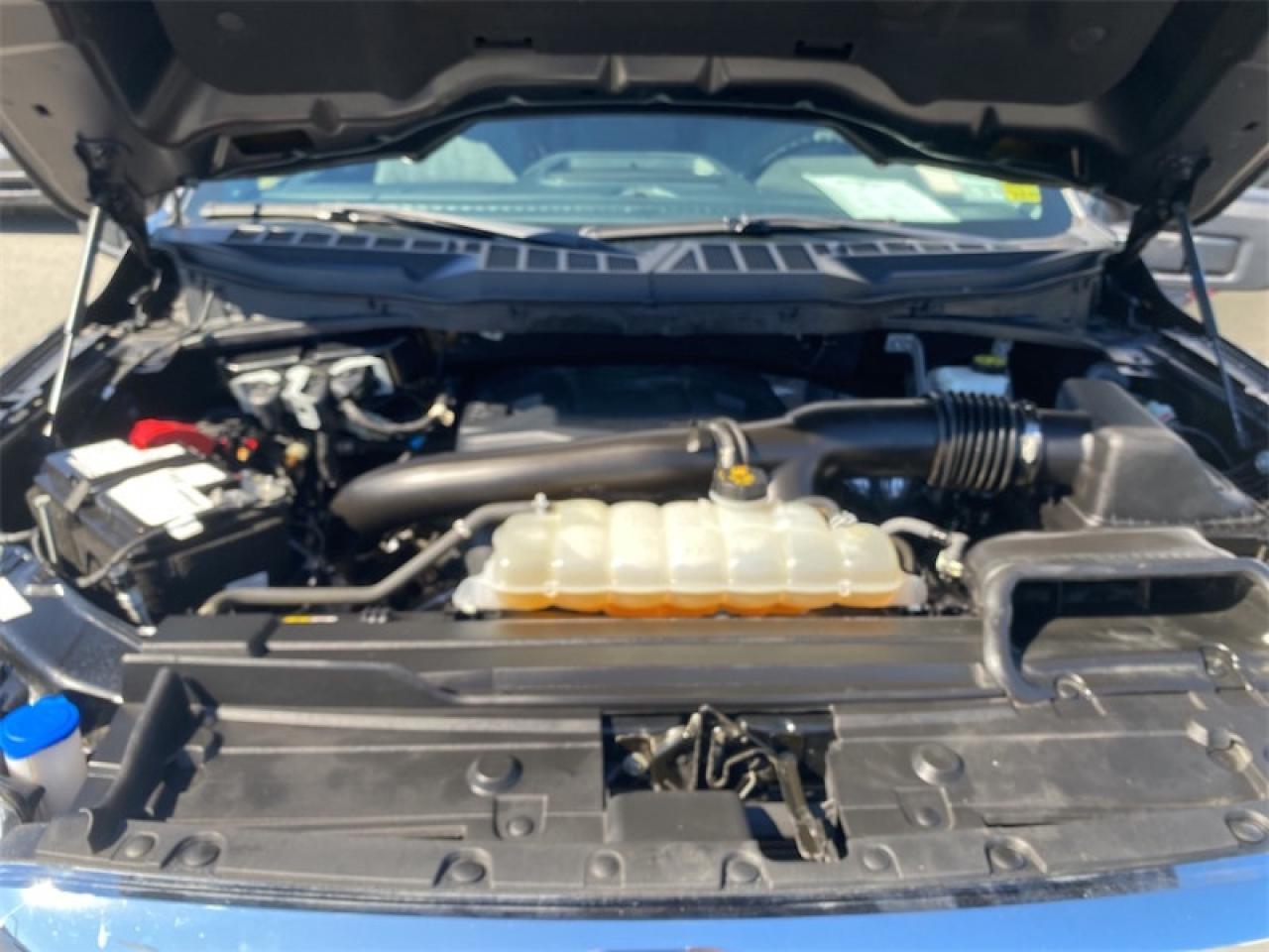 2022 Ford F-150 XLT  - Tailgate Step - XTR Package Photo5