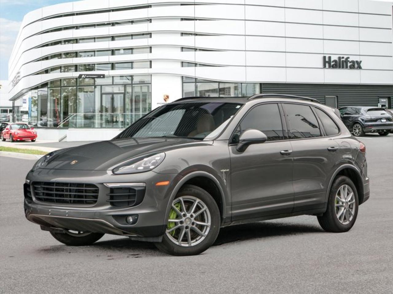 Used 2015 Porsche Cayenne S E-Hybrid for sale in Halifax, NS