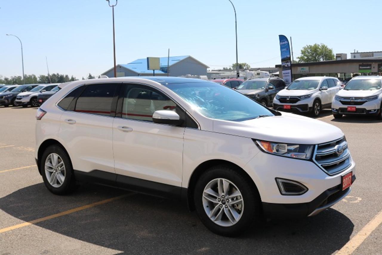 2017 Ford Edge SEL Photo