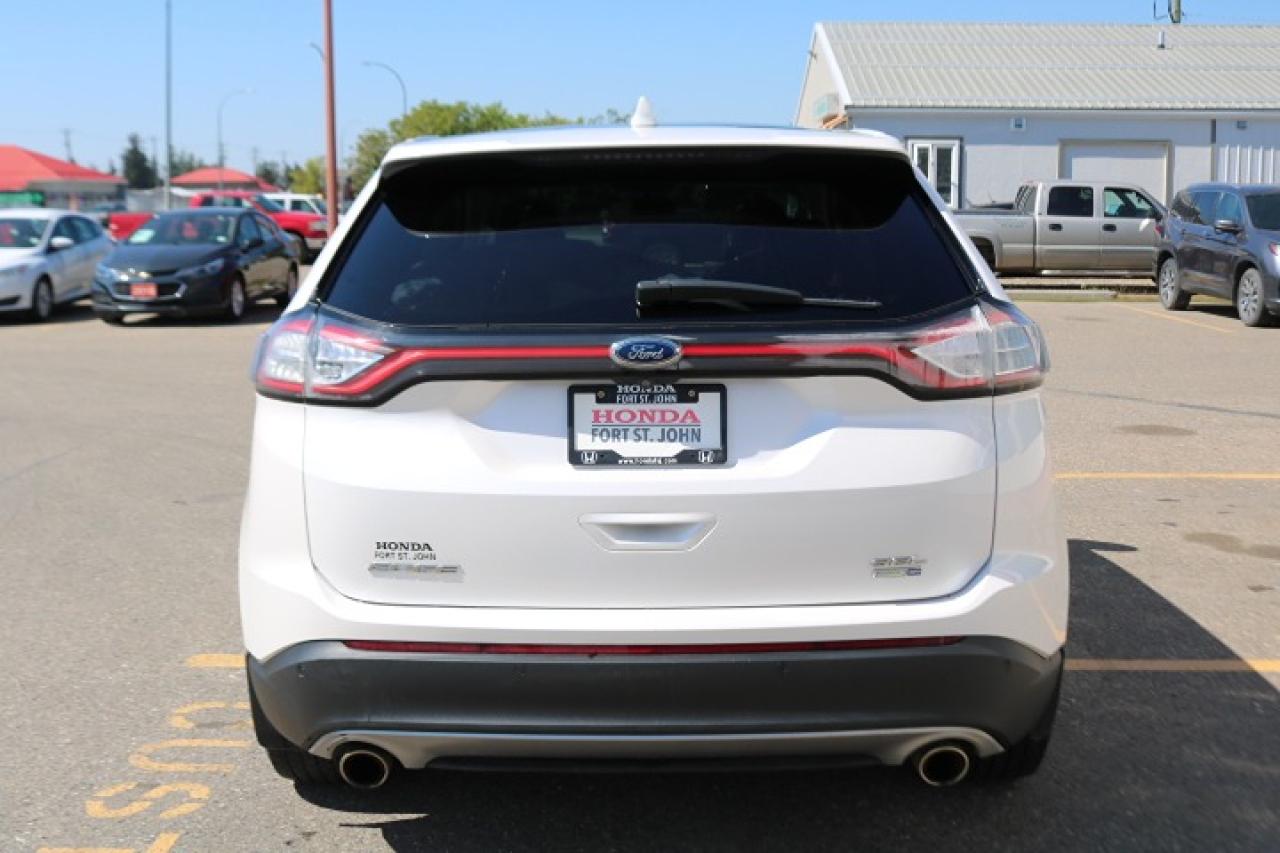 2017 Ford Edge SEL Photo