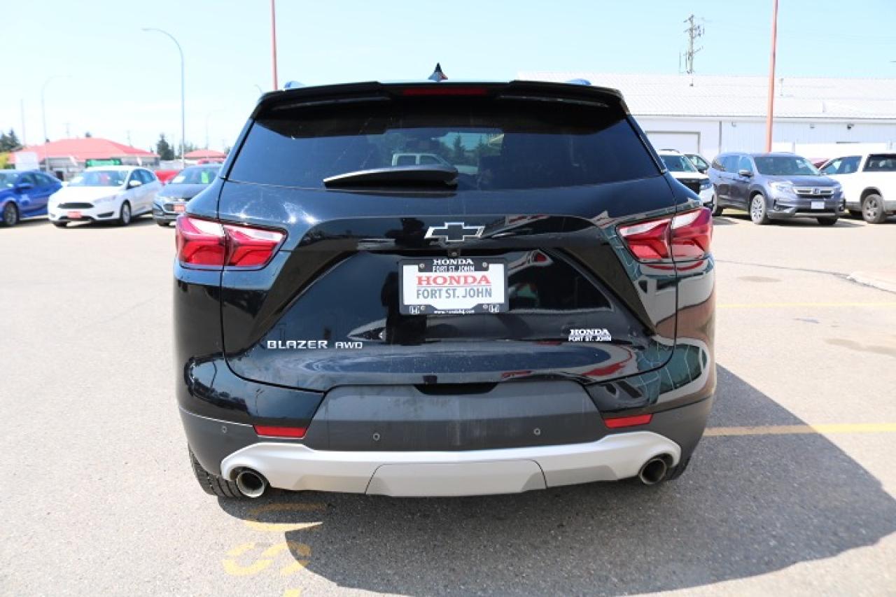 2019 Chevrolet Blazer 3LT Photo3