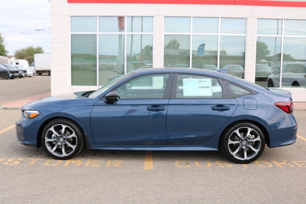 2026 Honda Civic Hybrid Photo1