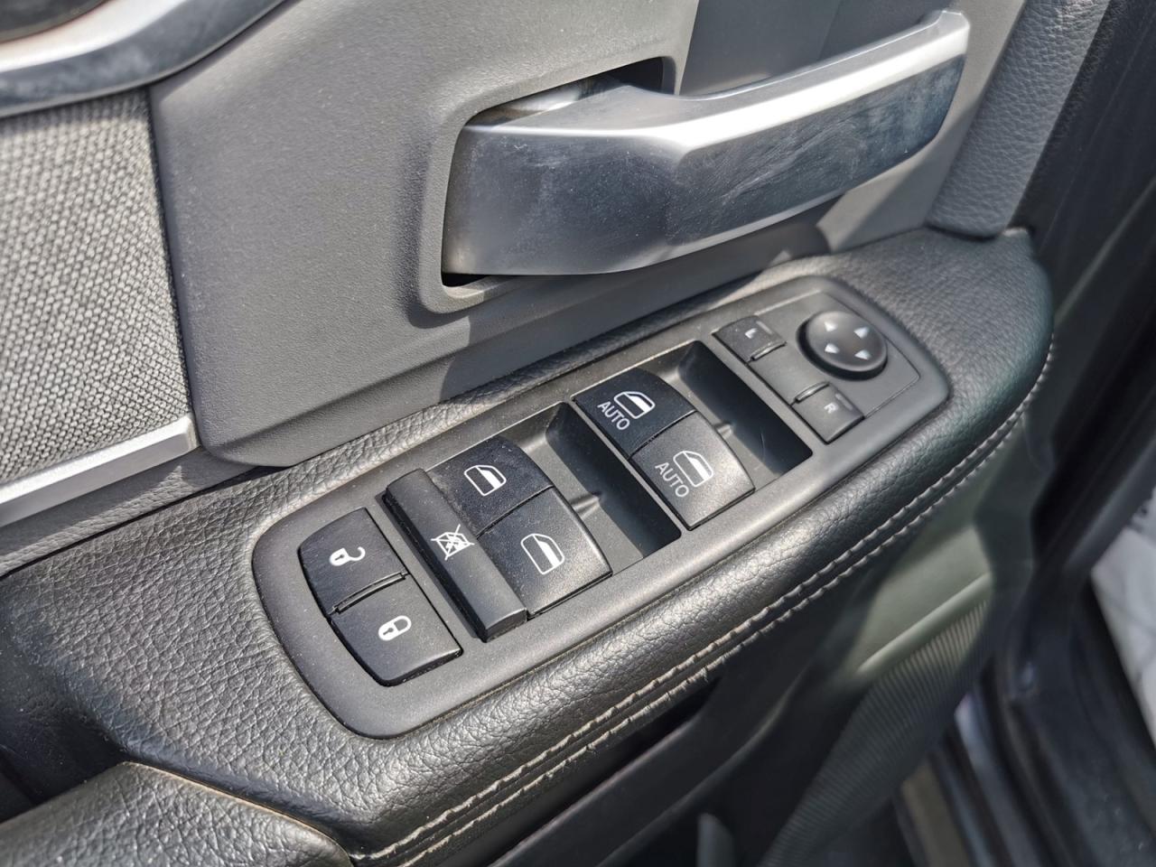 2019 RAM 3500 Big Horn - Photo #10