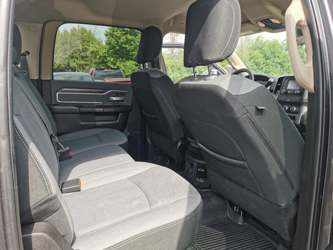 2019 RAM 3500 Big Horn - Photo #14