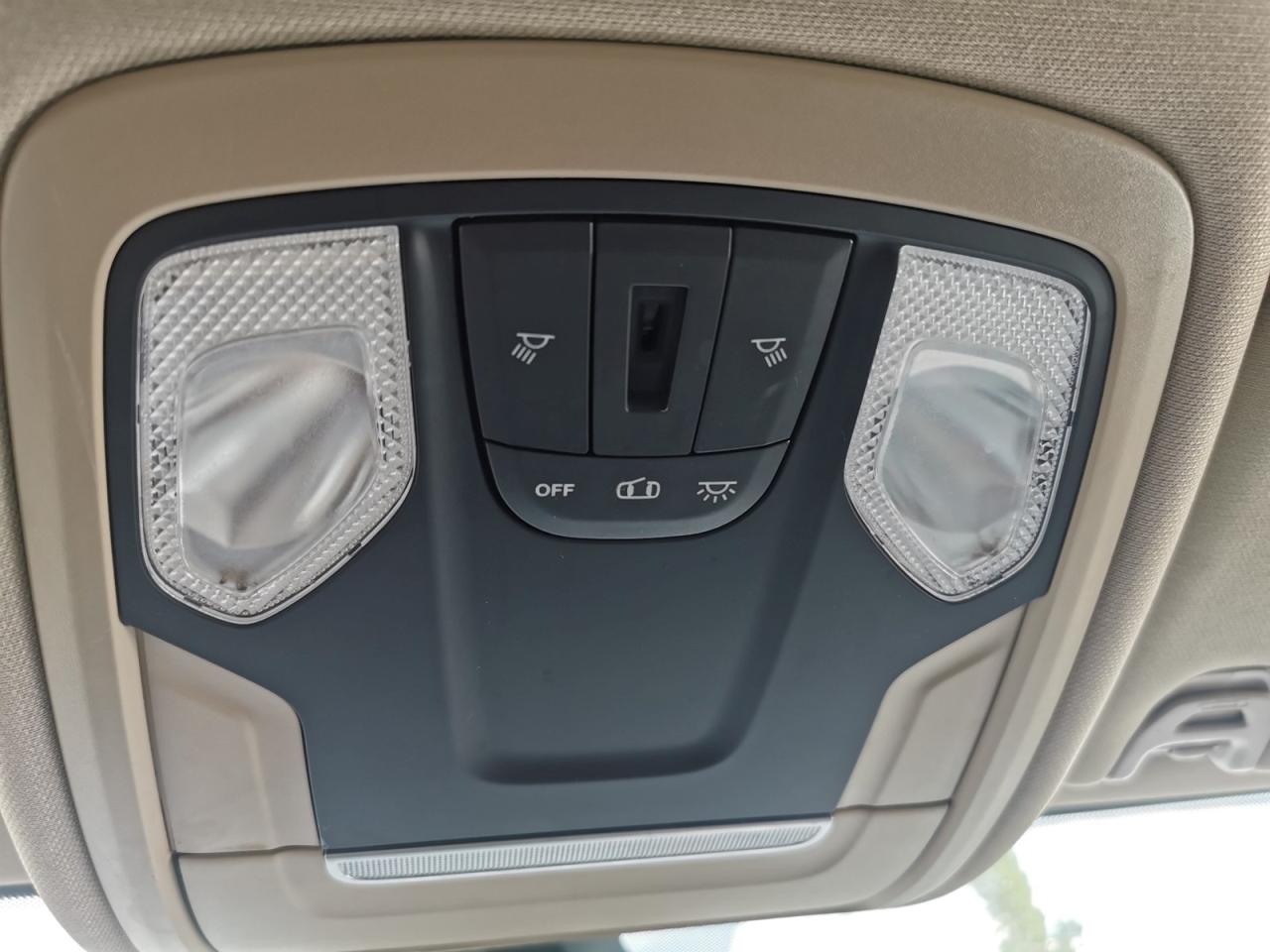 2019 RAM 3500 Big Horn - Photo #24
