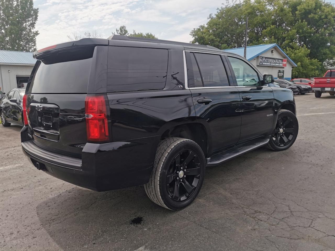 2016 Chevrolet Tahoe LS - Photo #5