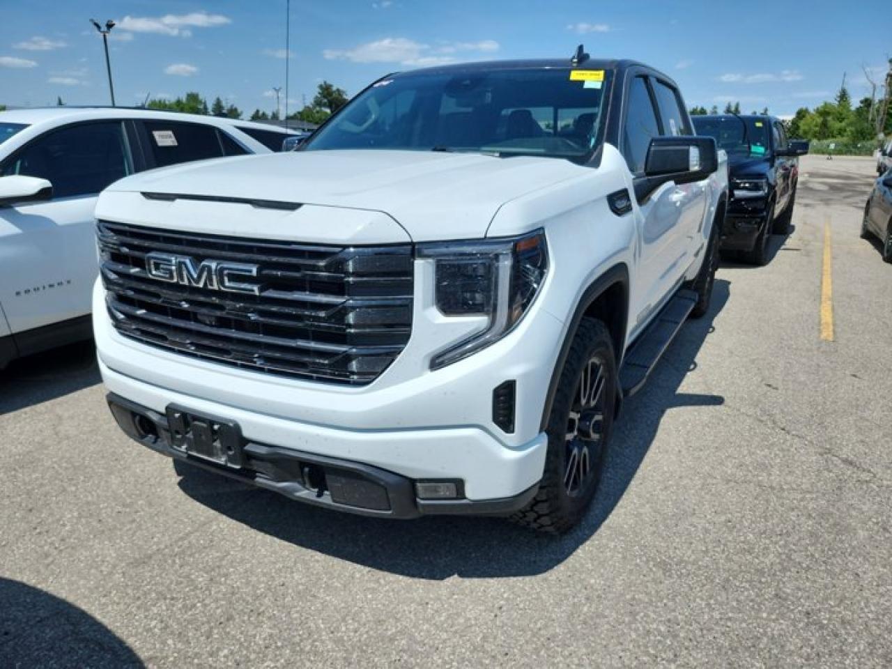 Used 2023 GMC Sierra 1500 Elevation Crew 4X4 | Leather | Custom Two-Tone | 360 Camera | Adaptive Cruise | Bose | and More ! for sale in Guelph, ON
