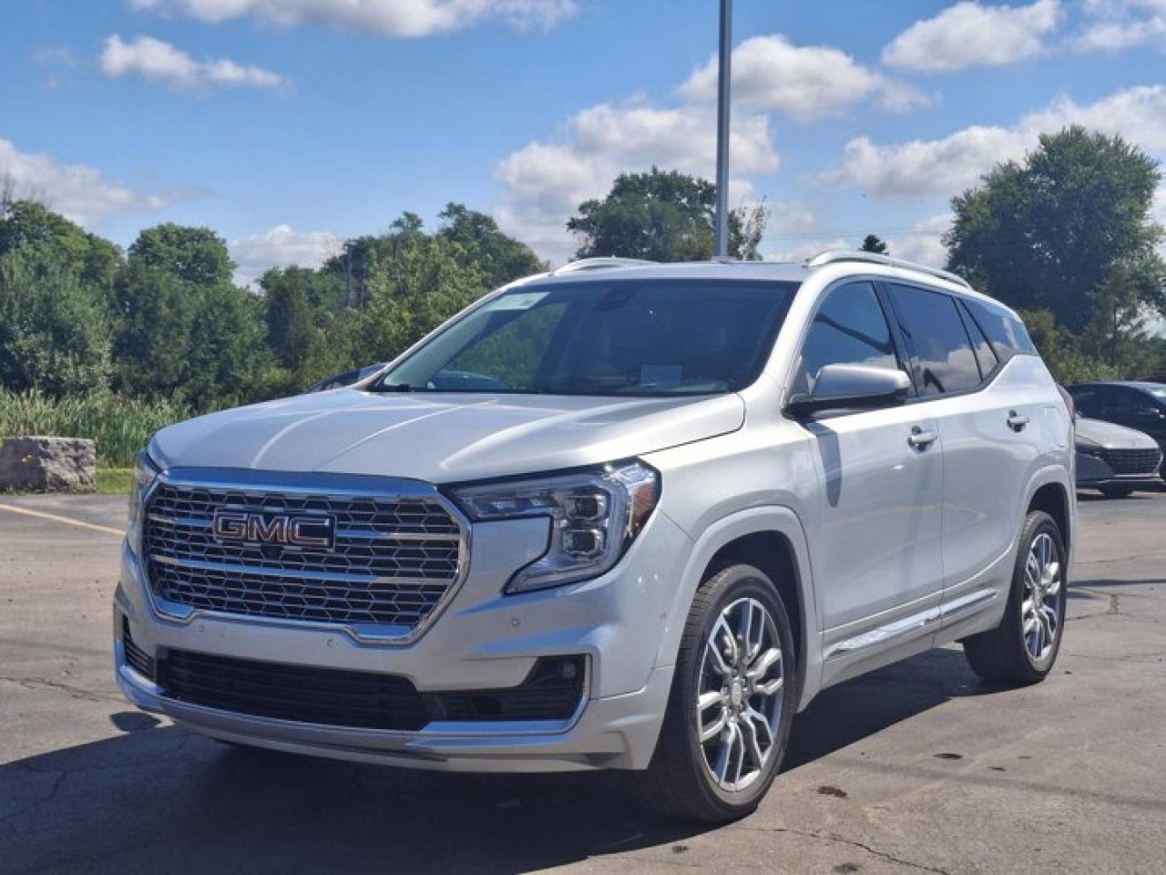 Used 2022 GMC Terrain Denali AWD | Leather | Sunroof | Nav | Cooled + Heated Seats | CarPlay + Android | Rear Cam & More ! for sale in Guelph, ON