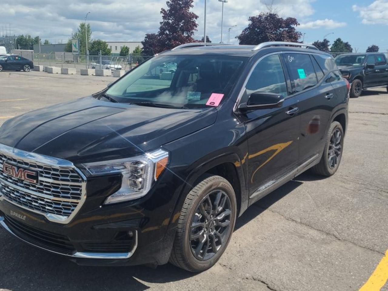 Used 2023 GMC Terrain Denali AWD | Leather | Pano Roof | Cooled + Heated Seats | CarPlay + Android | and More ! for sale in Guelph, ON