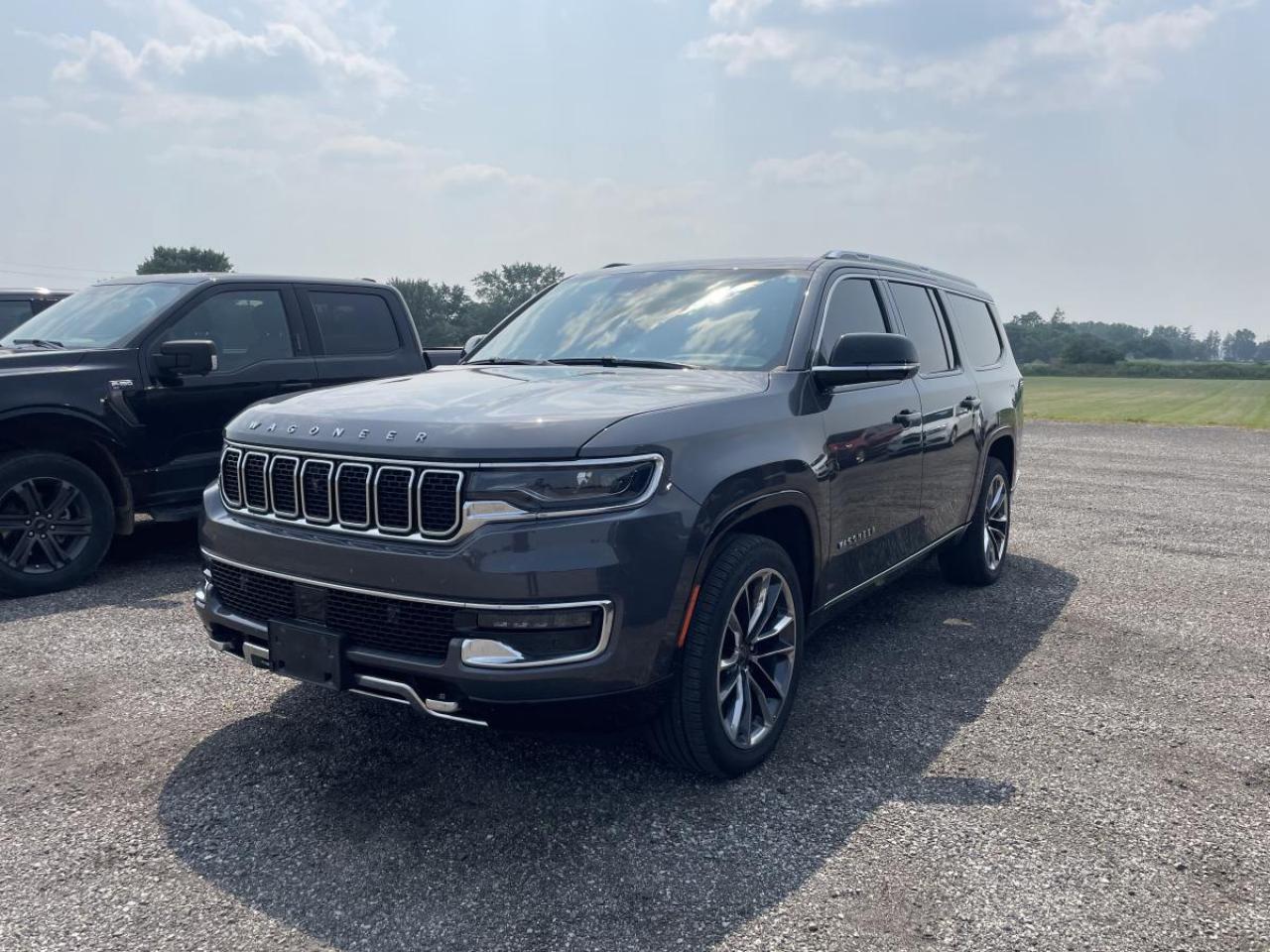 Used 2023 Jeep Wagoneer L Series III 4x4 for sale in Watford, ON