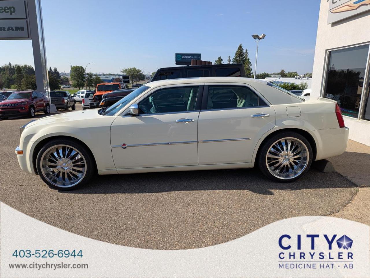 2006 Chrysler 300 4DR SDN 300C RWD Photo4