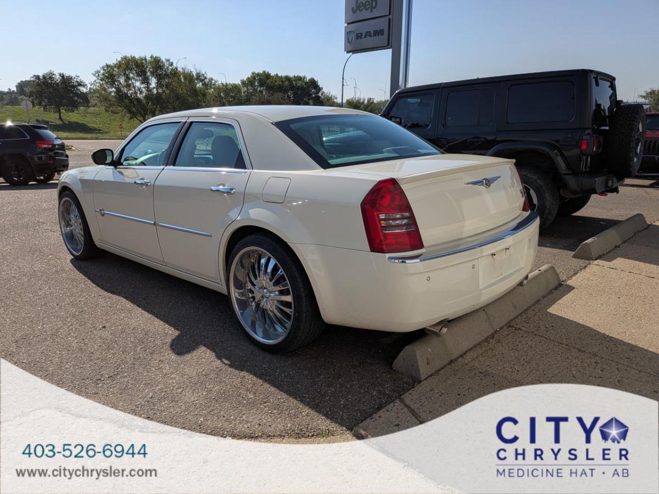 2006 Chrysler 300 4DR SDN 300C RWD Photo3