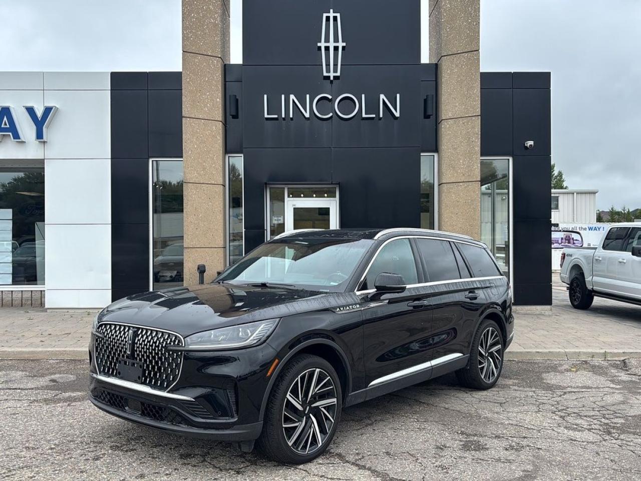 Used 2025 Lincoln Aviator Reserve for sale in Stratford, ON