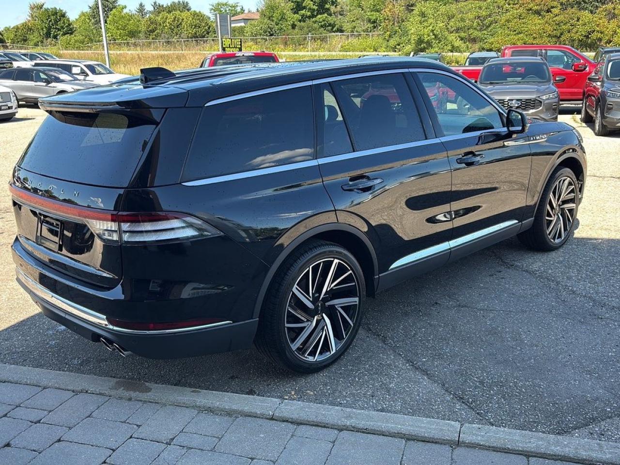 2025 Lincoln Aviator Reserve Photo5