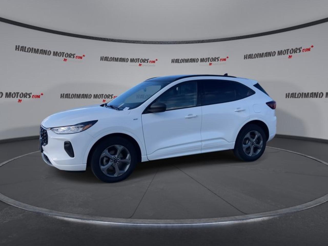 2023 Ford Escape ST-Line AWD Photo3