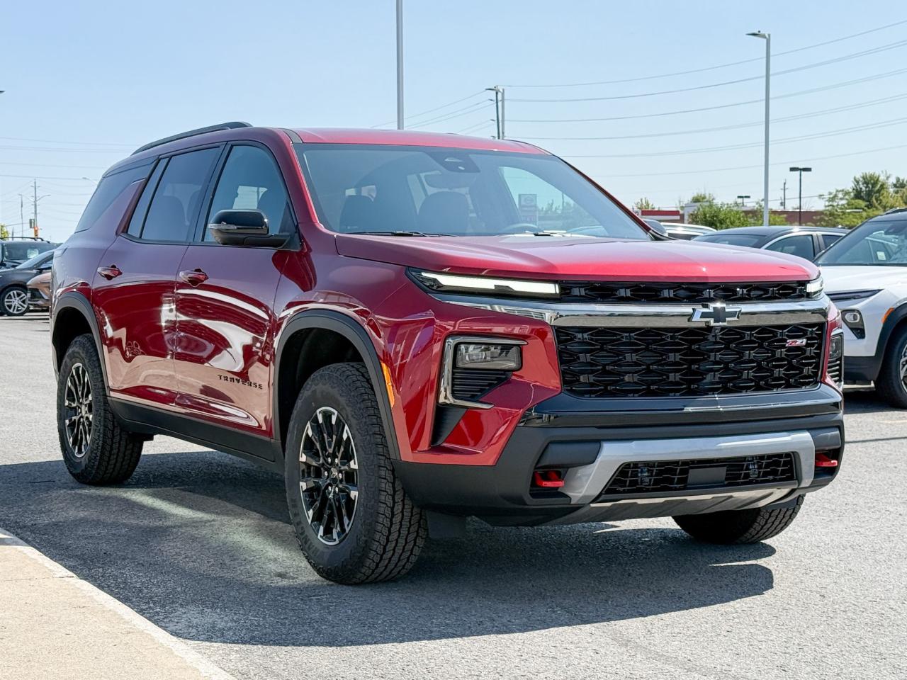 2026 Chevrolet Traverse Z71 2.5L 4 CYL WITH REMOTE START/ENTRY, SUNROOF, HEATED SEATS, HEATED STEERING WHEEL, POWER LIFTGATE, HD SURROUND VISION, APPLE CARPLAY AND ANDROID AUTO Photo