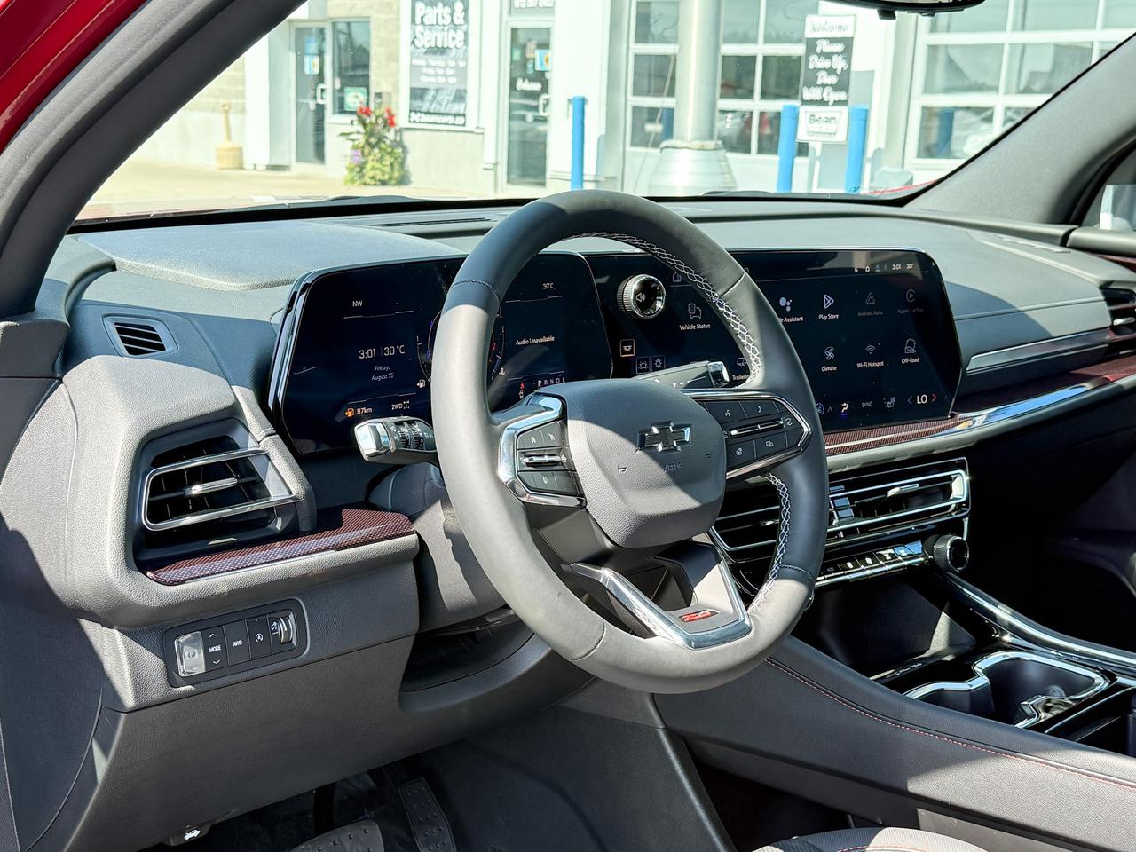 2026 Chevrolet Traverse Z71 2.5L 4 CYL WITH REMOTE START/ENTRY, SUNROOF, HEATED SEATS, HEATED STEERING WHEEL, POWER LIFTGATE, HD SURROUND VISION, APPLE CARPLAY AND ANDROID AUTO Photo