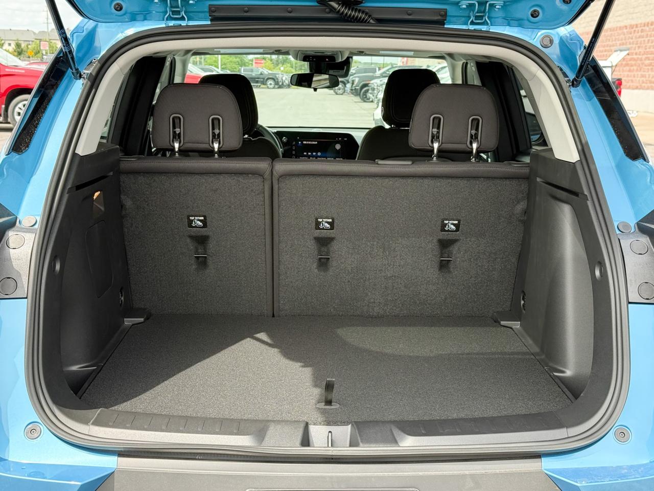 2026 Chevrolet TrailBlazer 1.3L TURBO ENGINE WITH REMOTE START/ENTRY, HEATED FRONT SEATS, HEATED STEERING WHEEL, REAR VIEW CAMERA, APPLE CARPLAY AND ANDROID AUTO Photo