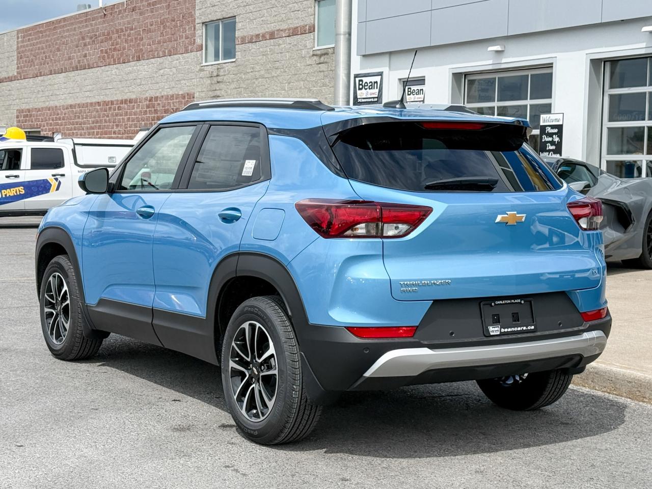 2026 Chevrolet TrailBlazer 1.3L TURBO ENGINE WITH REMOTE START/ENTRY, HEATED FRONT SEATS, HEATED STEERING WHEEL, REAR VIEW CAMERA, APPLE CARPLAY AND ANDROID AUTO Photo