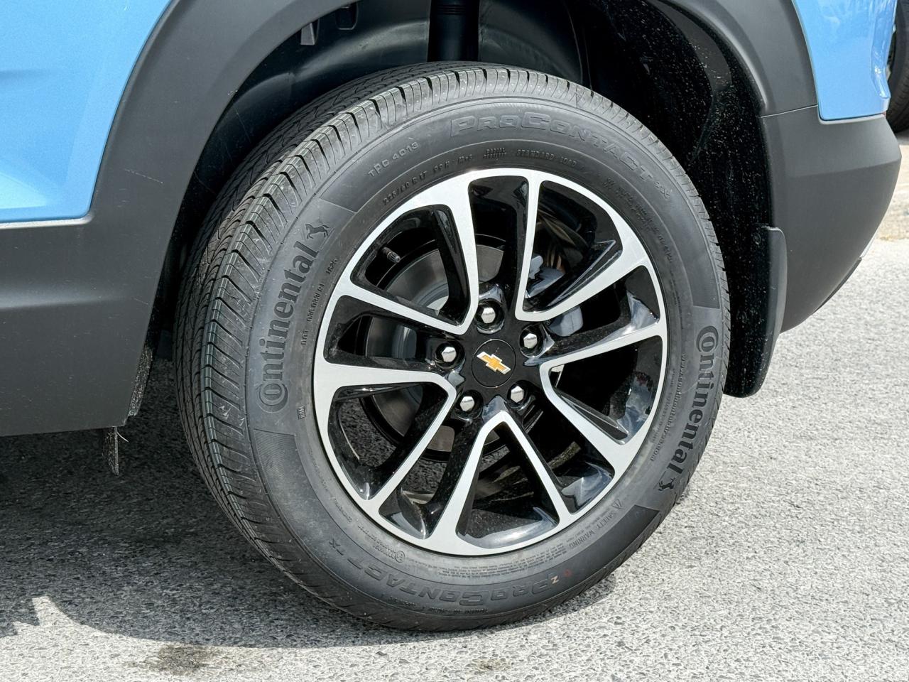 2026 Chevrolet TrailBlazer 1.3L TURBO ENGINE WITH REMOTE START/ENTRY, HEATED FRONT SEATS, HEATED STEERING WHEEL, REAR VIEW CAMERA, APPLE CARPLAY AND ANDROID AUTO Photo