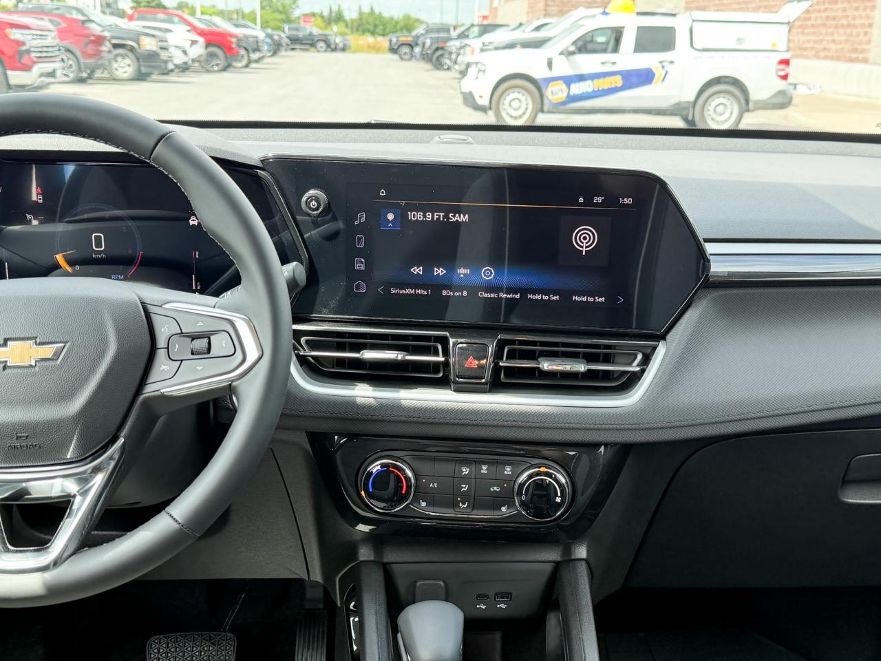 2026 Chevrolet TrailBlazer 1.3L TURBO ENGINE WITH REMOTE START/ENTRY, HEATED FRONT SEATS, HEATED STEERING WHEEL, REAR VIEW CAMERA, APPLE CARPLAY AND ANDROID AUTO Photo