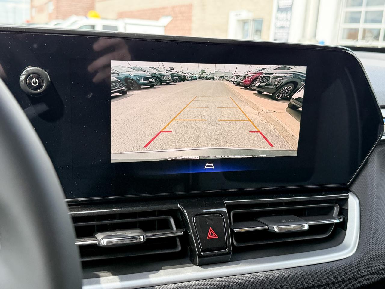 2026 Chevrolet TrailBlazer 1.3L TURBO ENGINE WITH REMOTE START/ENTRY, HEATED FRONT SEATS, HEATED STEERING WHEEL, REAR VIEW CAMERA, APPLE CARPLAY AND ANDROID AUTO Photo