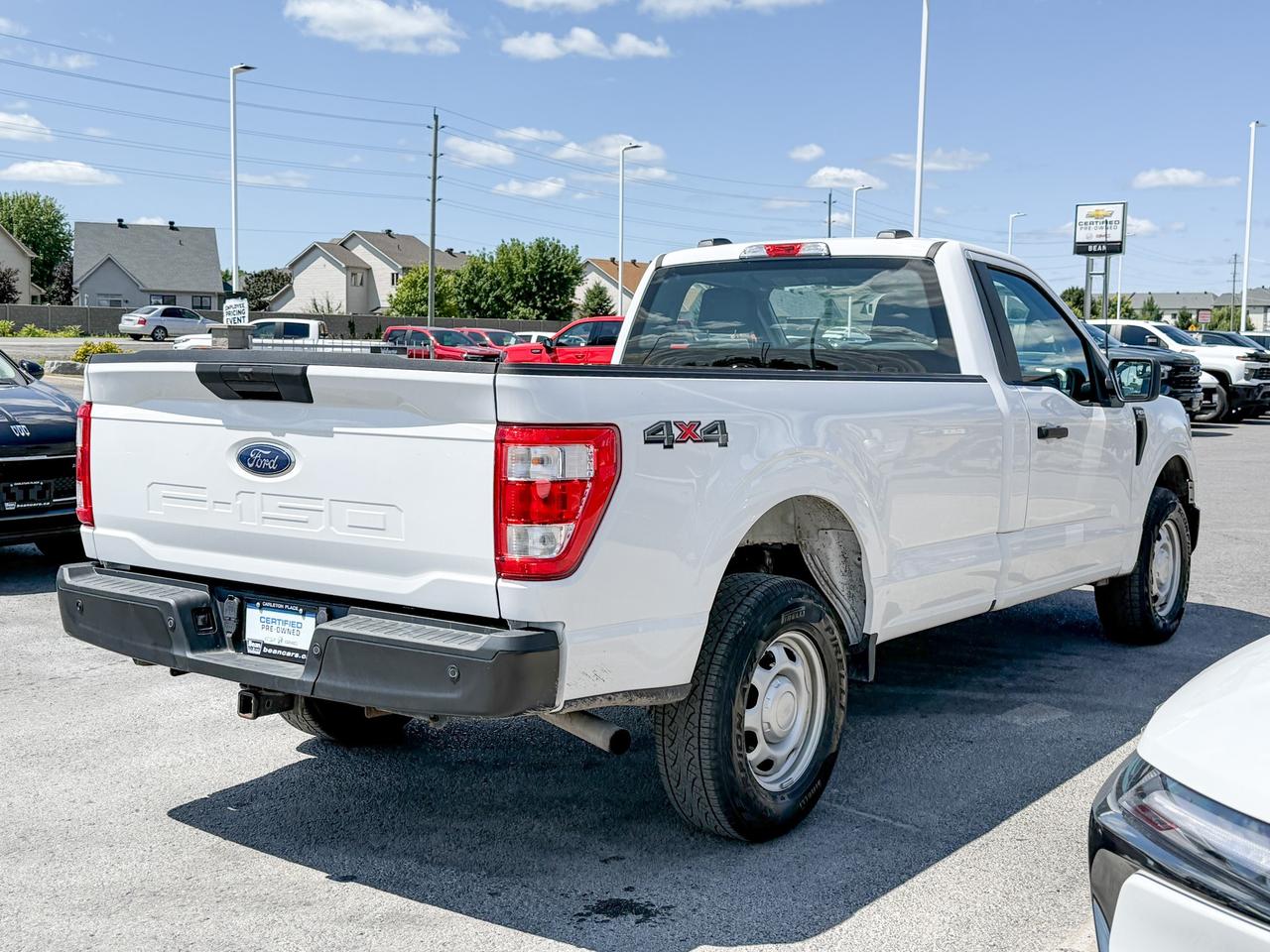 2022 Ford F-150 ONE OWNER, CLEAN CARFAX, 3.3L V6 XL, TOW PACKAGE, TRAILER BRAKECONTROLLER, TAILGATE STEP, 17" SILVER STEEL WHEELS Photo