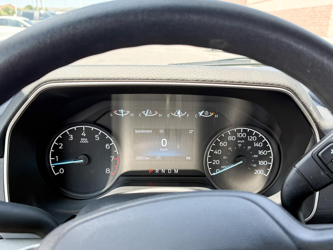 2022 Ford F-150 ONE OWNER, CLEAN CARFAX, 3.3L V6 XL, TOW PACKAGE, TRAILER BRAKECONTROLLER, TAILGATE STEP, 17" SILVER STEEL WHEELS Photo