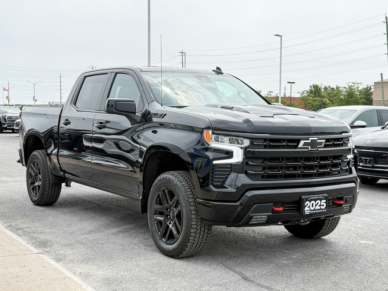 2025 Chevrolet Silverado 1500 LT Trail Boss 3.0L DURAMAX WITH REMOTE START/ENTRY, SUNROOF, HEATED SEATS, HEATED STEERING WHEEL, HITCH GUIDANCE, HD REAR VISION CAMERA Photo