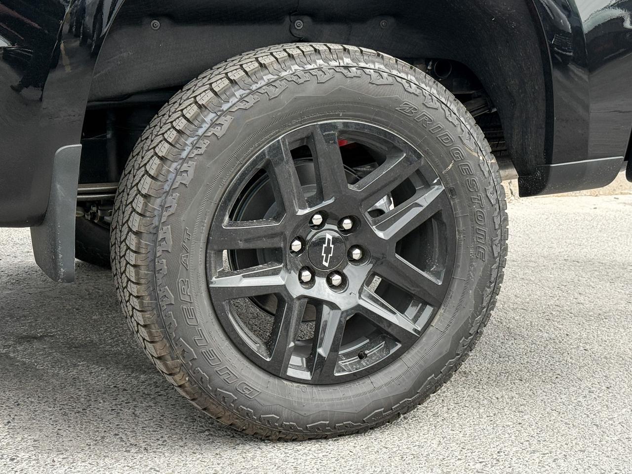 2025 Chevrolet Silverado 1500 LT Trail Boss 3.0L DURAMAX WITH REMOTE START/ENTRY, SUNROOF, HEATED SEATS, HEATED STEERING WHEEL, HITCH GUIDANCE, HD REAR VISION CAMERA Photo