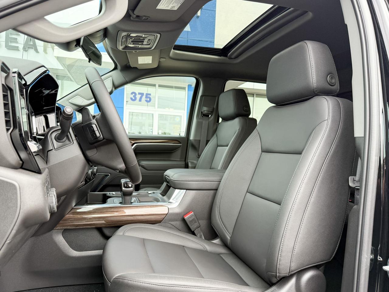 2025 Chevrolet Silverado 1500 LT Trail Boss 3.0L DURAMAX WITH REMOTE START/ENTRY, SUNROOF, HEATED SEATS, HEATED STEERING WHEEL, HITCH GUIDANCE, HD REAR VISION CAMERA Photo