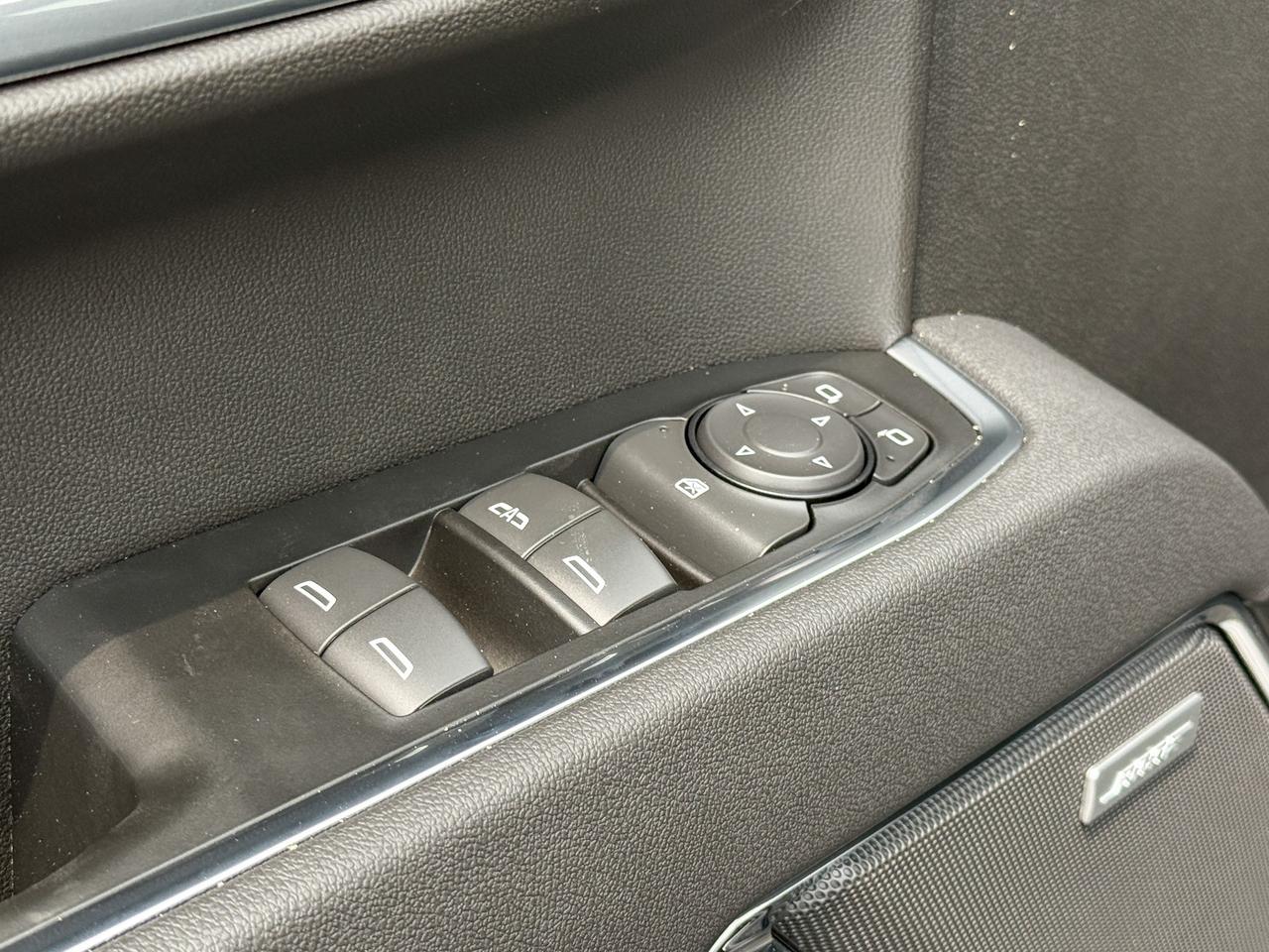 2025 Chevrolet Silverado 1500 LT Trail Boss 3.0L DURAMAX WITH REMOTE START/ENTRY, SUNROOF, HEATED SEATS, HEATED STEERING WHEEL, HITCH GUIDANCE, HD REAR VISION CAMERA Photo