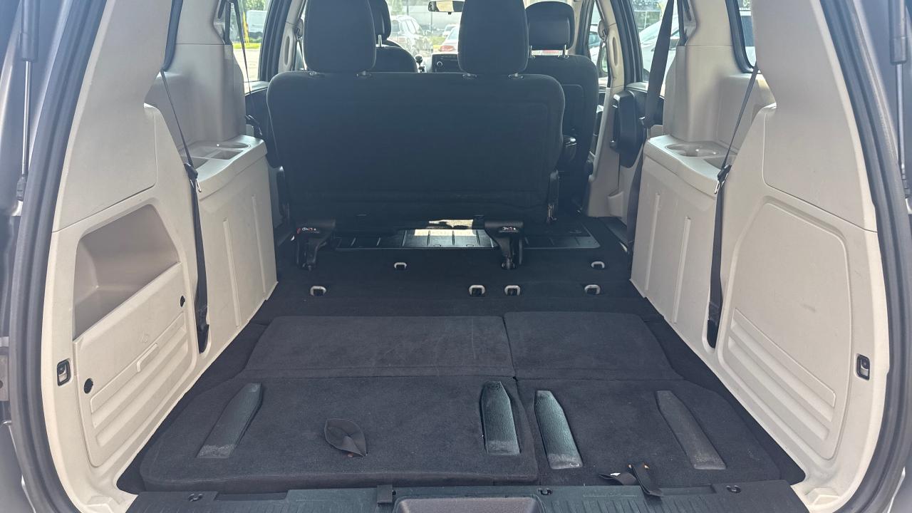 2016 Dodge Grand Caravan CANADA VALUE PACKAGE Photo