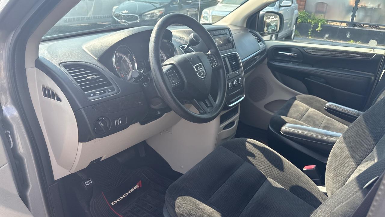2016 Dodge Grand Caravan CANADA VALUE PACKAGE Photo