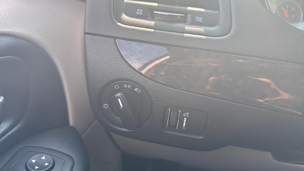 2016 Dodge Grand Caravan CANADA VALUE PACKAGE Photo