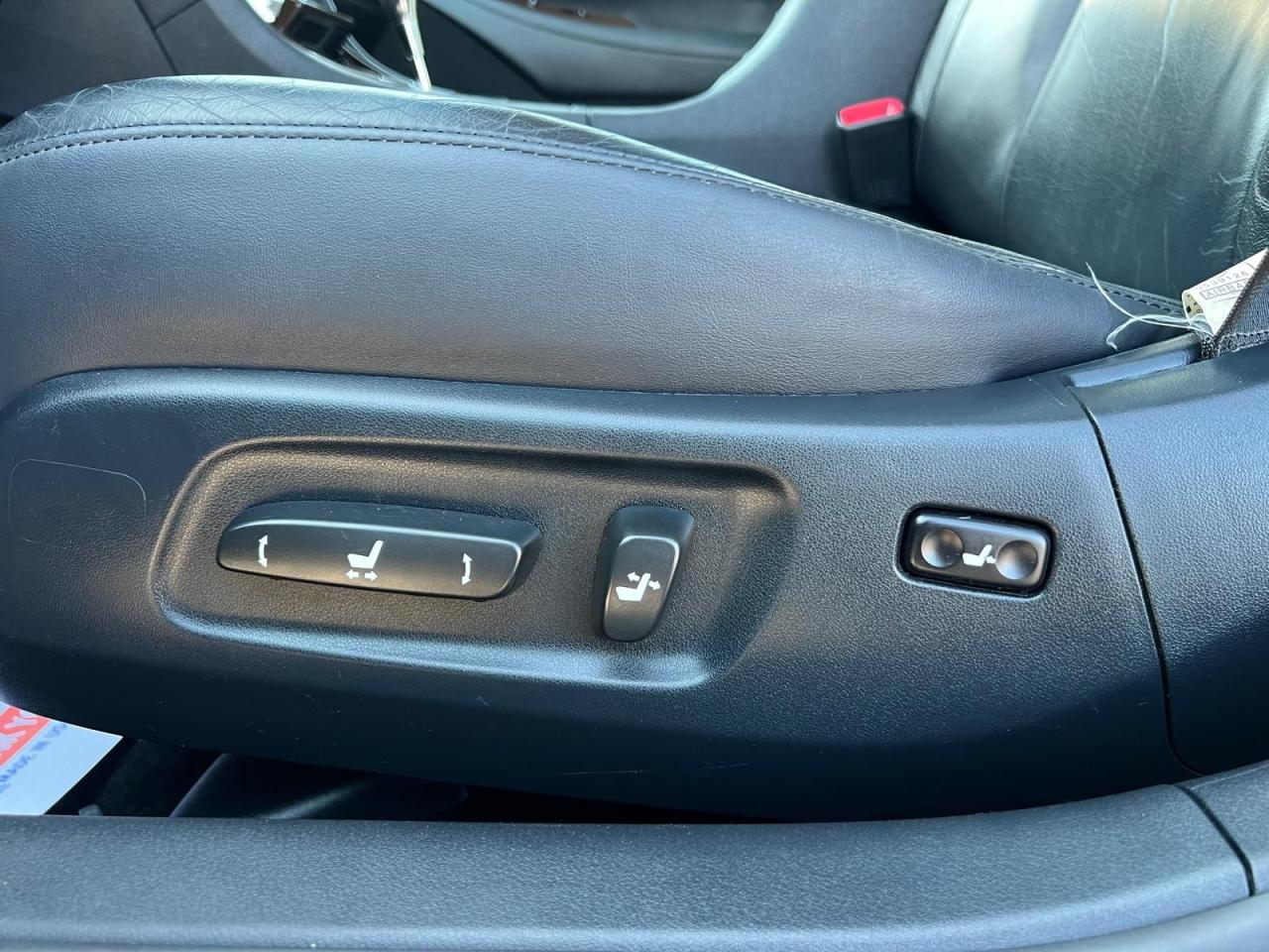 2011 Lexus ES 350 AUTO 4DR LEATHER SUNROOF NEW BRAKES BLUETOOTH Photo