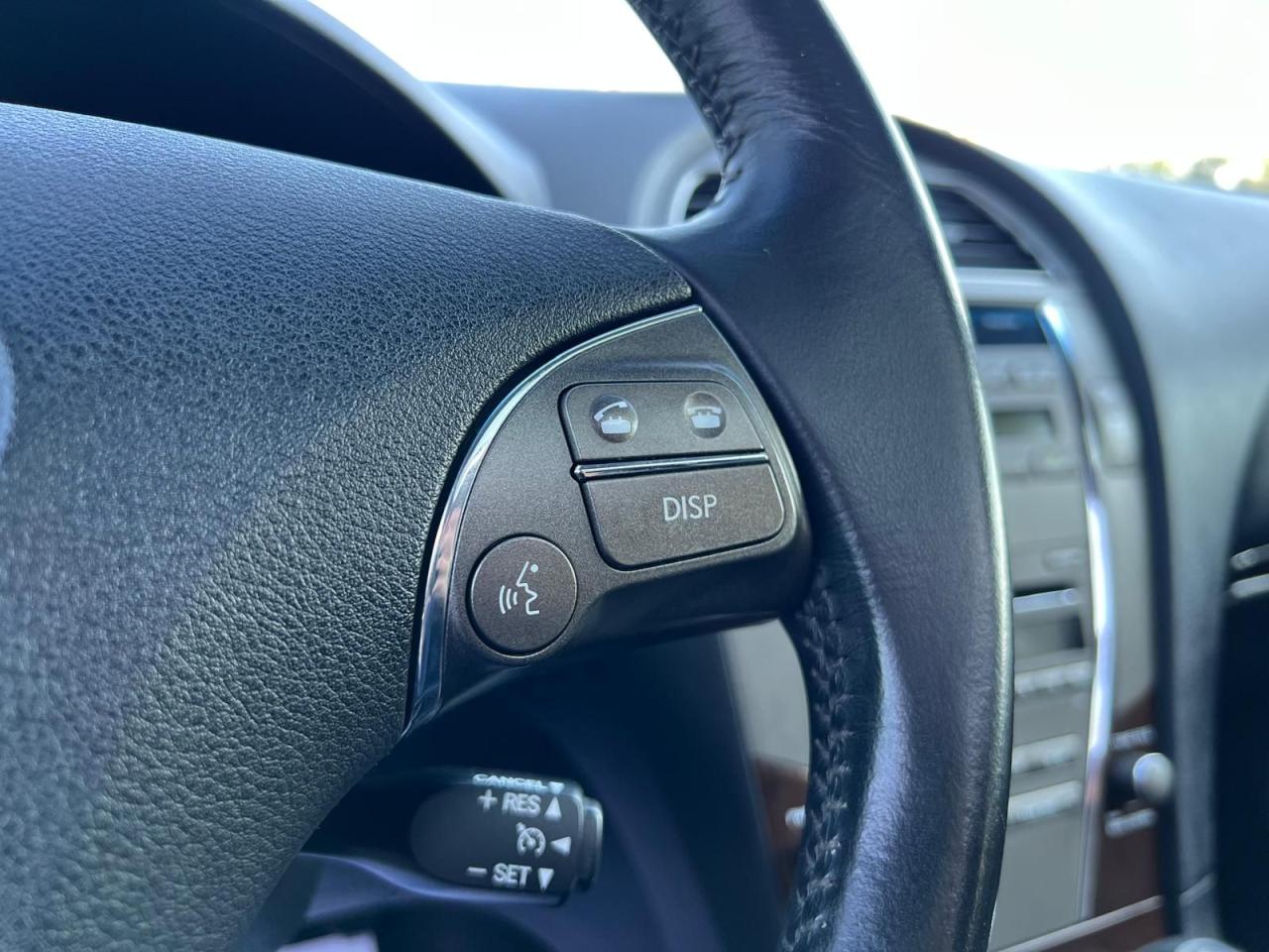 2011 Lexus ES 350 AUTO 4DR LEATHER SUNROOF NEW BRAKES BLUETOOTH Photo