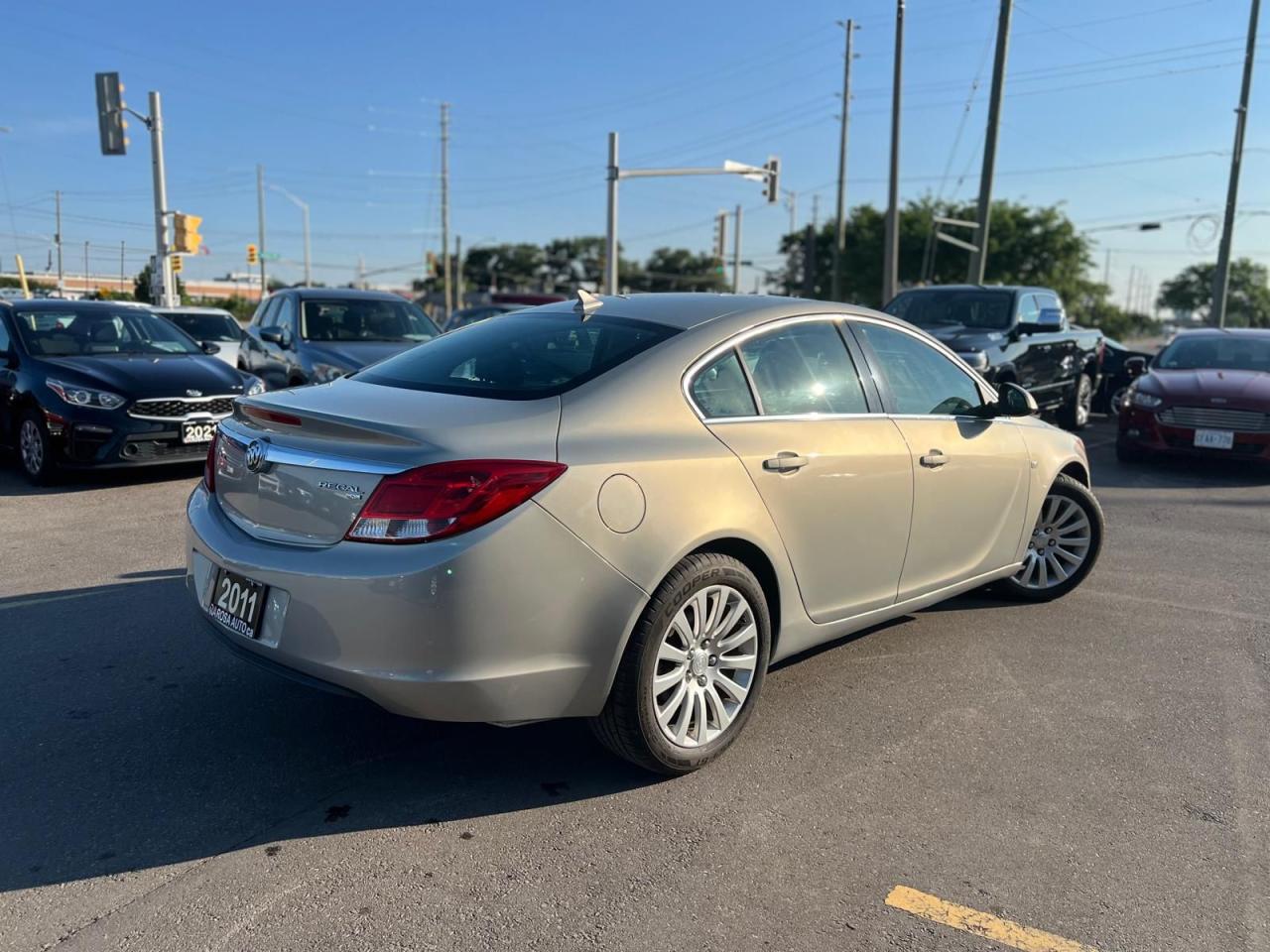 2011 Buick Regal 4dr Sdn CXL w-1SA -Ltd Avail- BLUETOOTH LEATHER Photo4