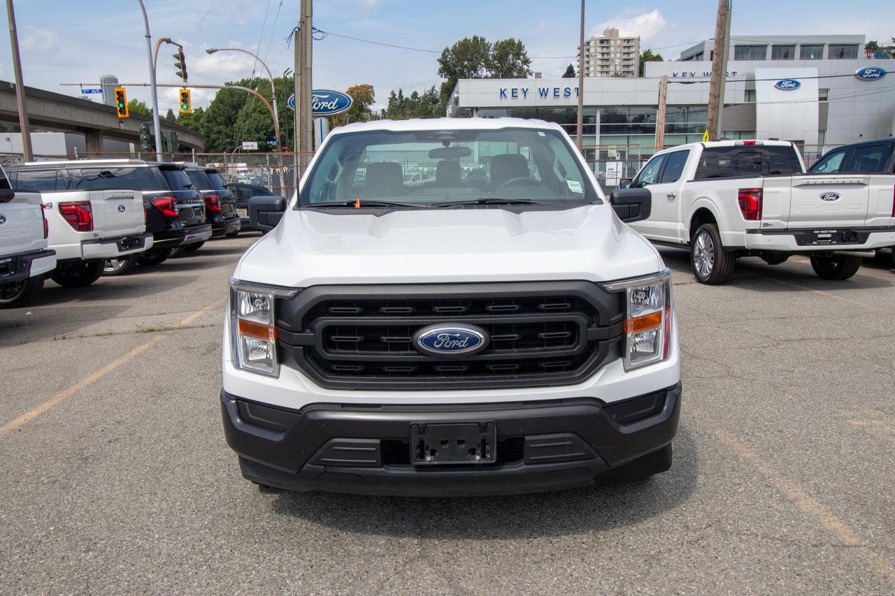 2022 Ford F-150 XL 2WD Reg Cab 8' Box Photo5