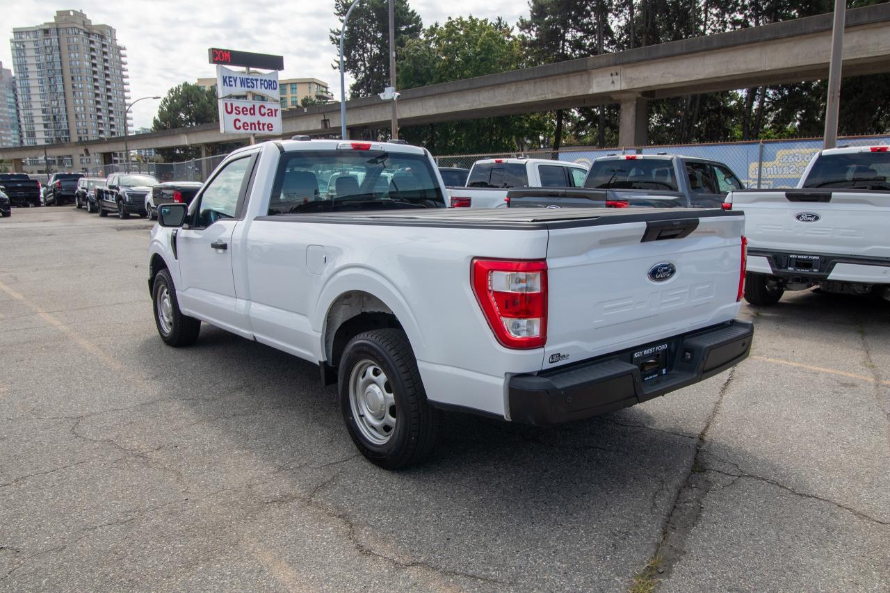 2022 Ford F-150 XL 2WD Reg Cab 8' Box Photo5