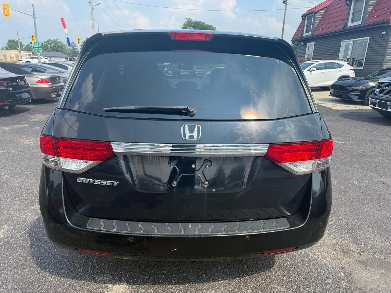 2014 Honda Odyssey EX-L w/Navi Photo4