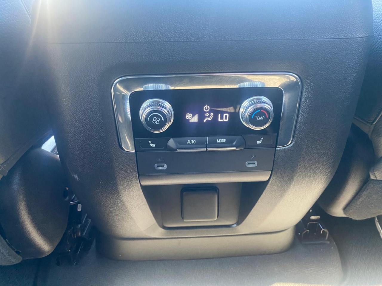 2023 GMC Yukon XL Denali - Photo #17