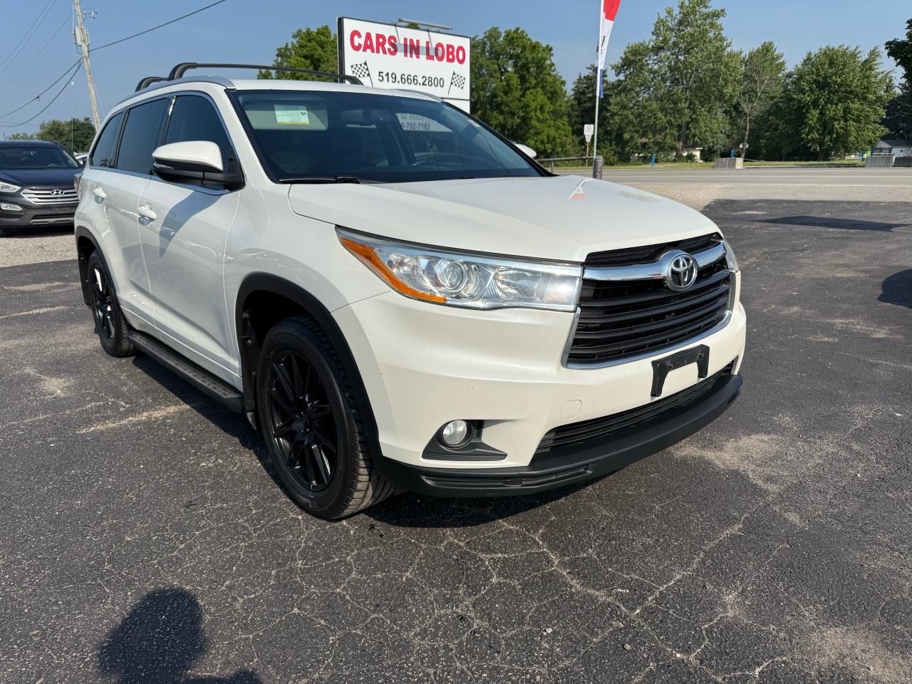 Used 2016 Toyota Highlander XLE for sale in Komoka, ON