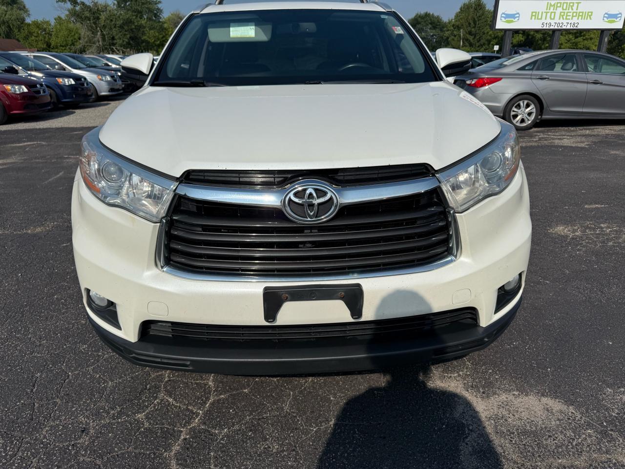 2016 Toyota Highlander XLE Photo8