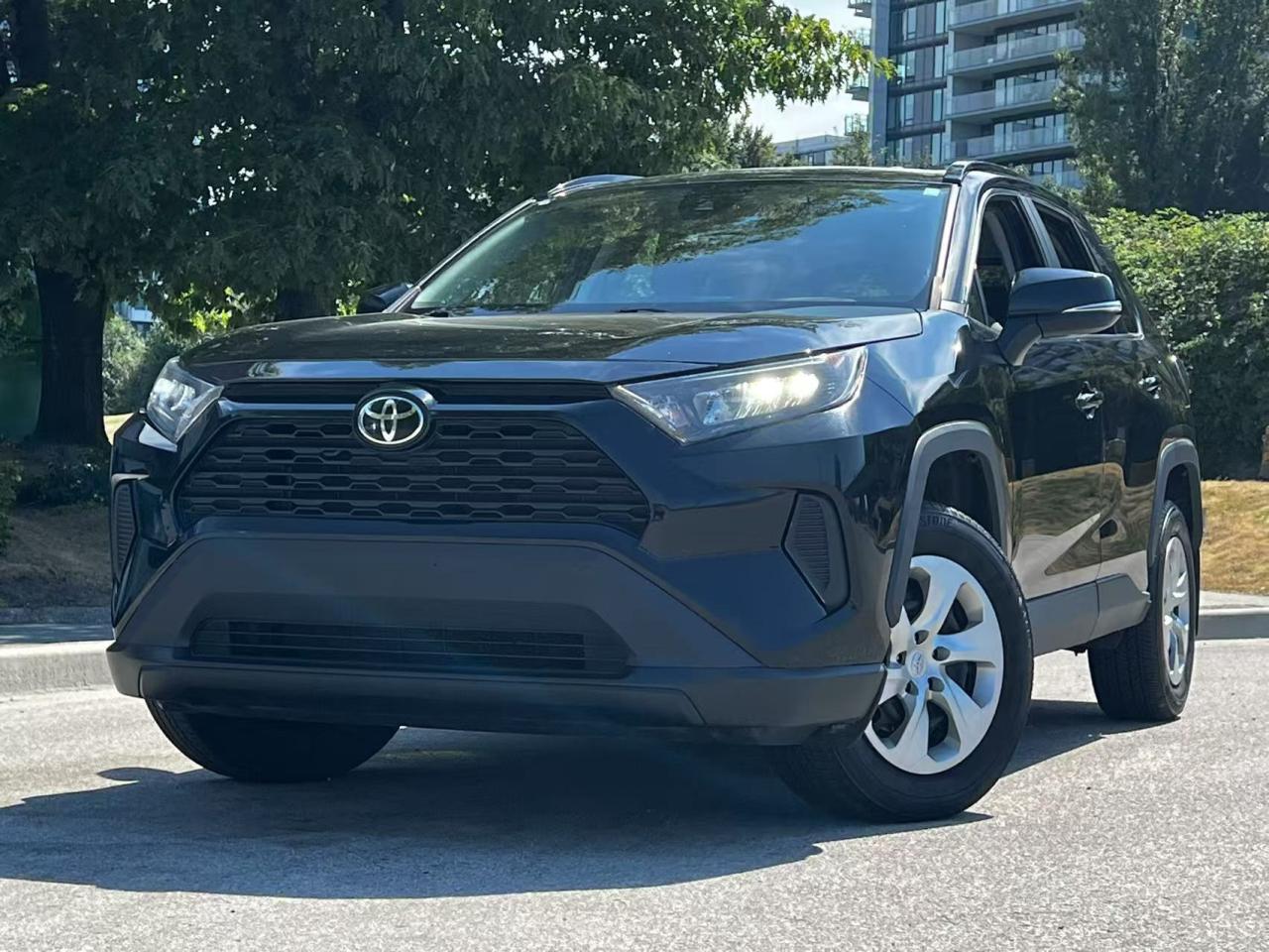 Used 2021 Toyota RAV4 LE AWD/ NO ACCIDENT/BLIND SPOT MONITOR for sale in Richmond, BC