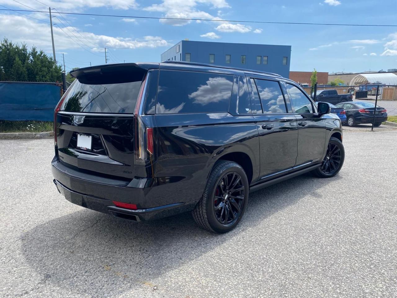 2023 Cadillac Escalade ESV 4WD Sport Platinum - Photo #2
